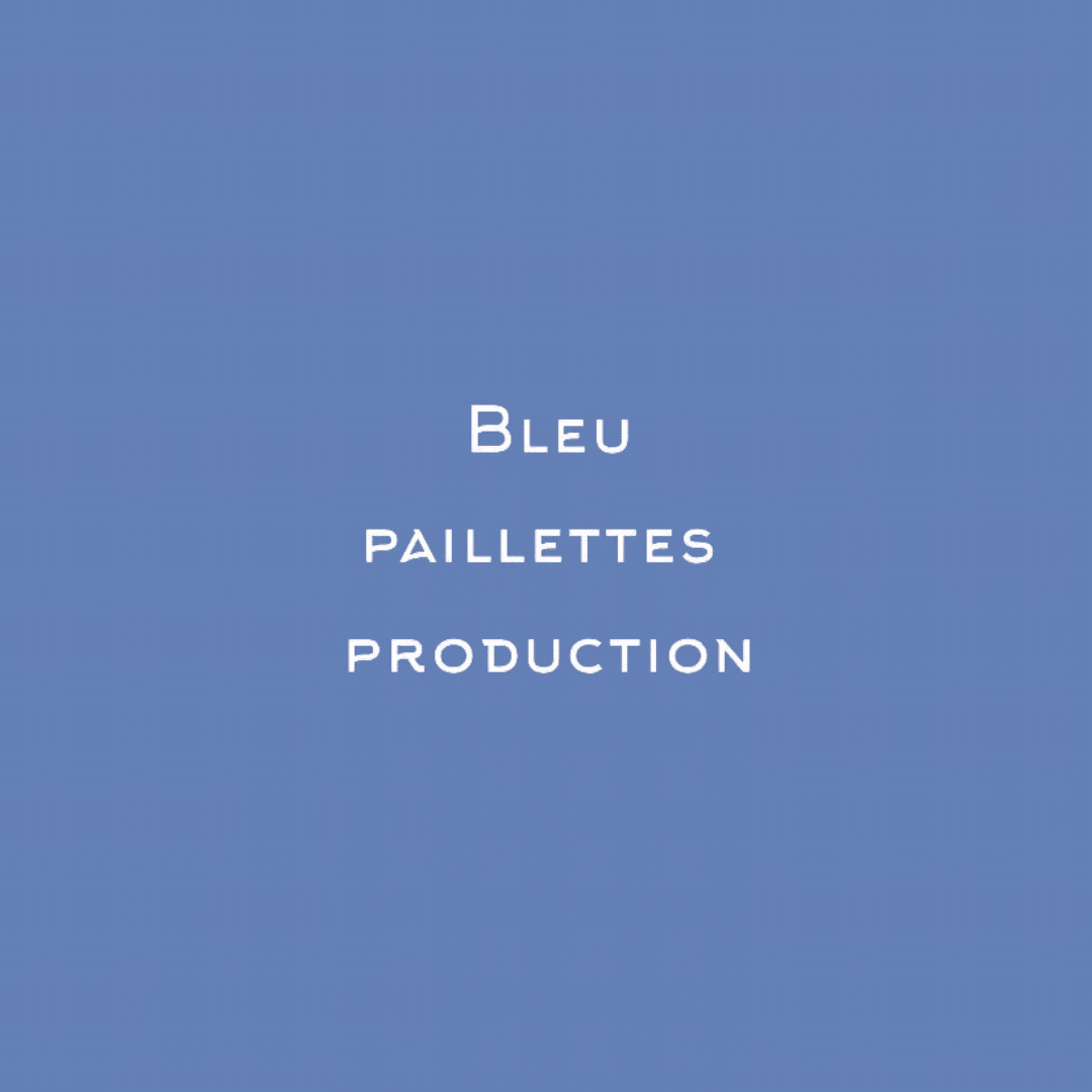 Bleu paillettes production